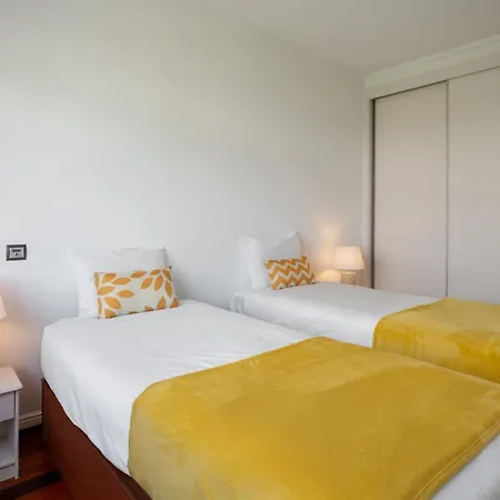 Amparo Ii By An Island Appartement